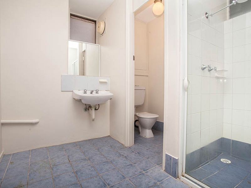 8/2 Minora Place, Rivervale WA 6103