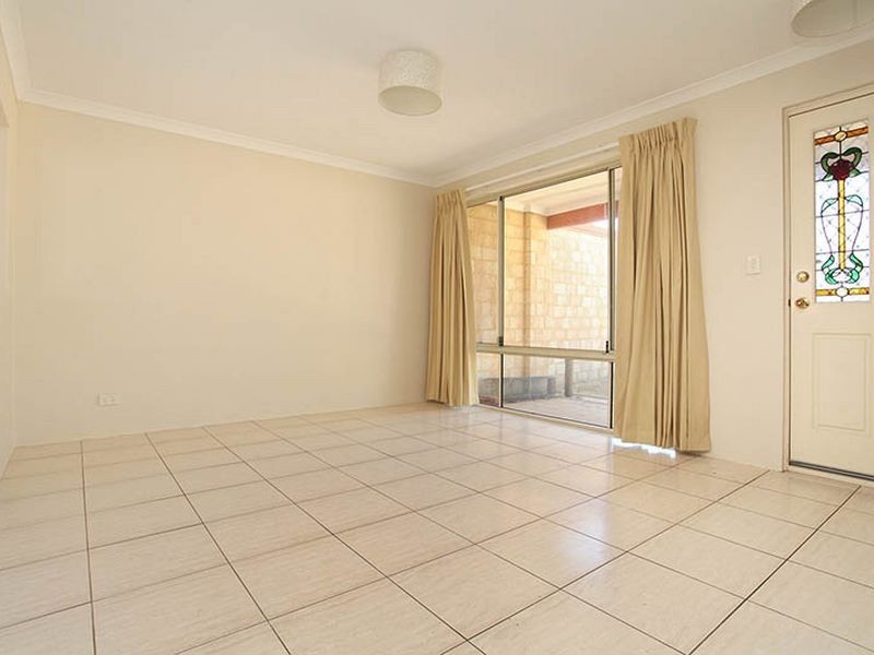 27 The Court, Redcliffe WA 6104