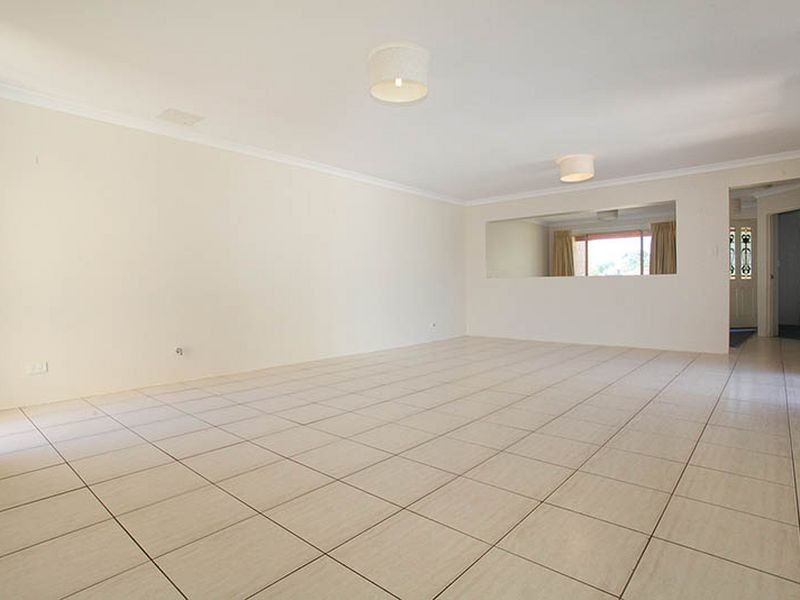 27 The Court, Redcliffe WA 6104