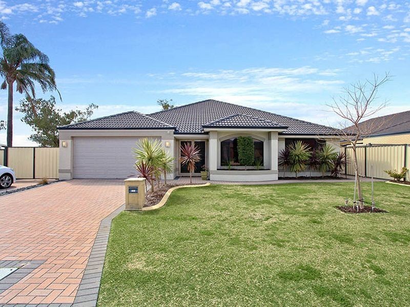 29 Stainsby Turn, Canning Vale WA 6155