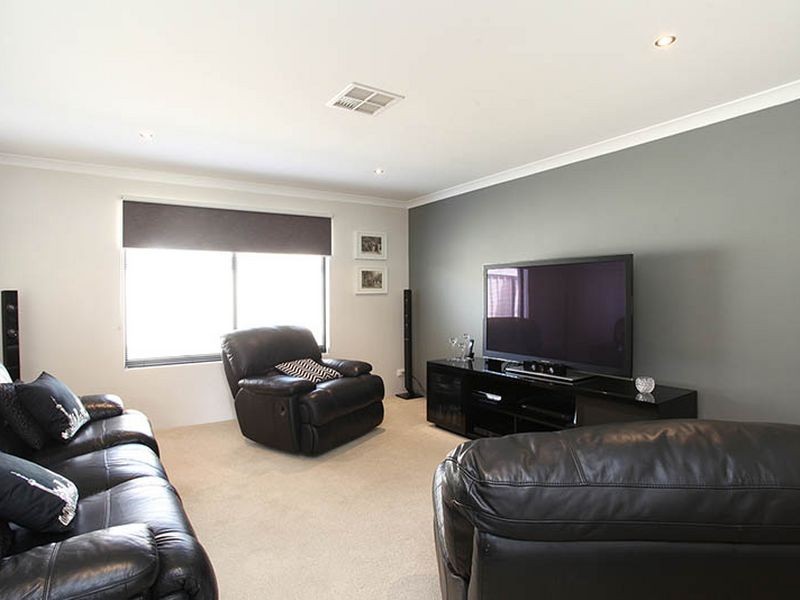 29 Stainsby Turn, Canning Vale WA 6155