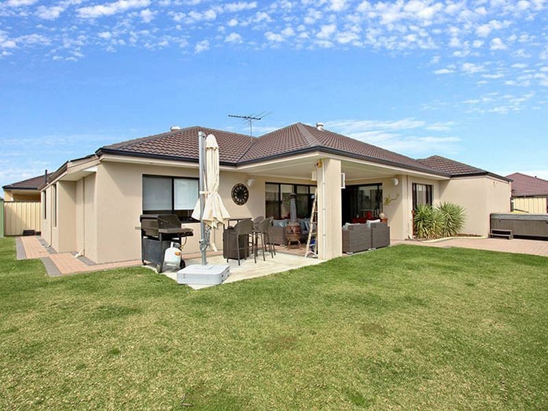 29 Stainsby Turn, Canning Vale WA 6155