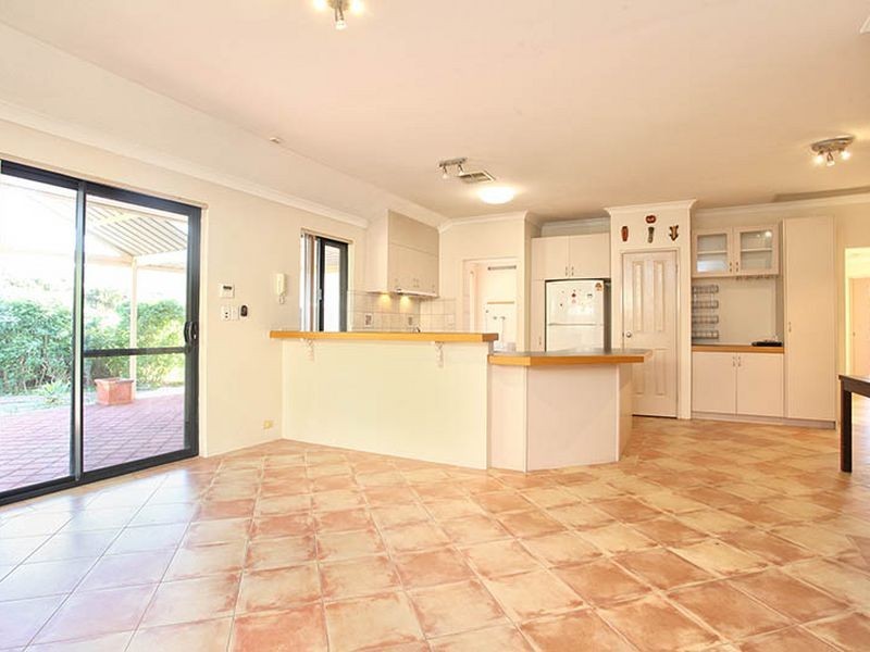 2A Acton Avenue, Bentley WA 6102