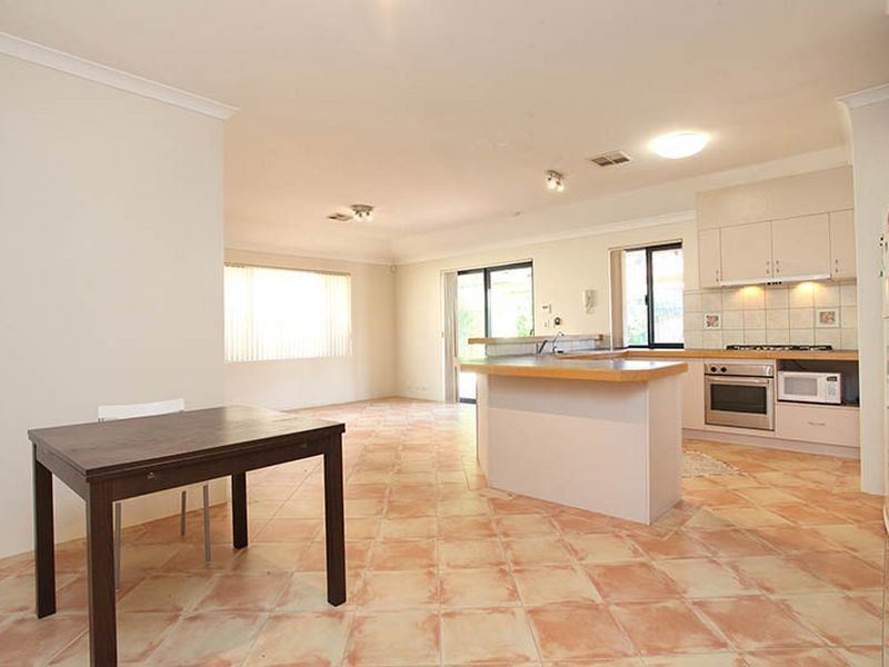 2A Acton Avenue, Bentley WA 6102