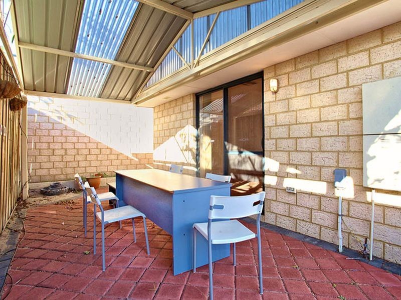 2A Acton Avenue, Bentley WA 6102