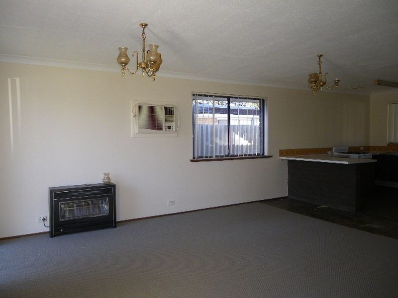 14 Conifer Street, Maddington WA 6109