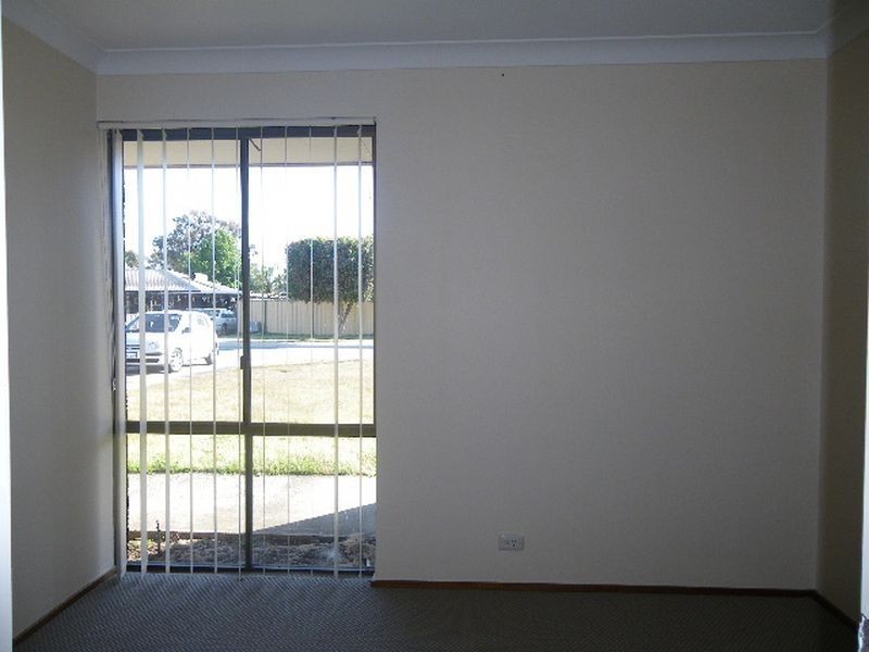 14 Conifer Street, Maddington WA 6109