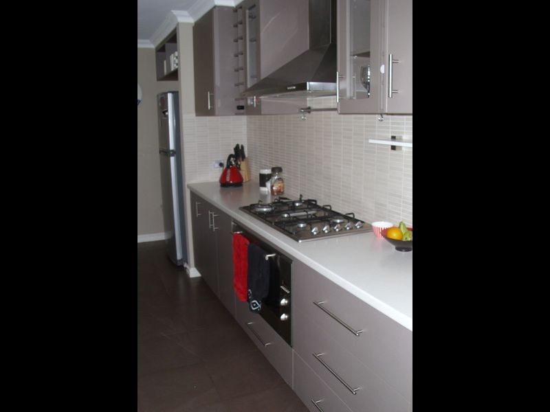 5 Yoondarn Elbow, Wattle Grove WA 6107