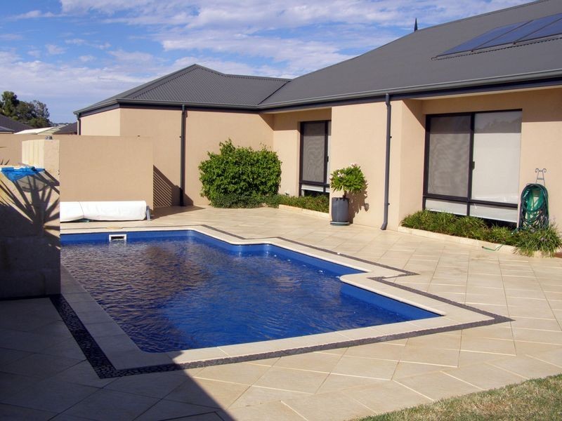 5 Yoondarn Elbow, Wattle Grove WA 6107