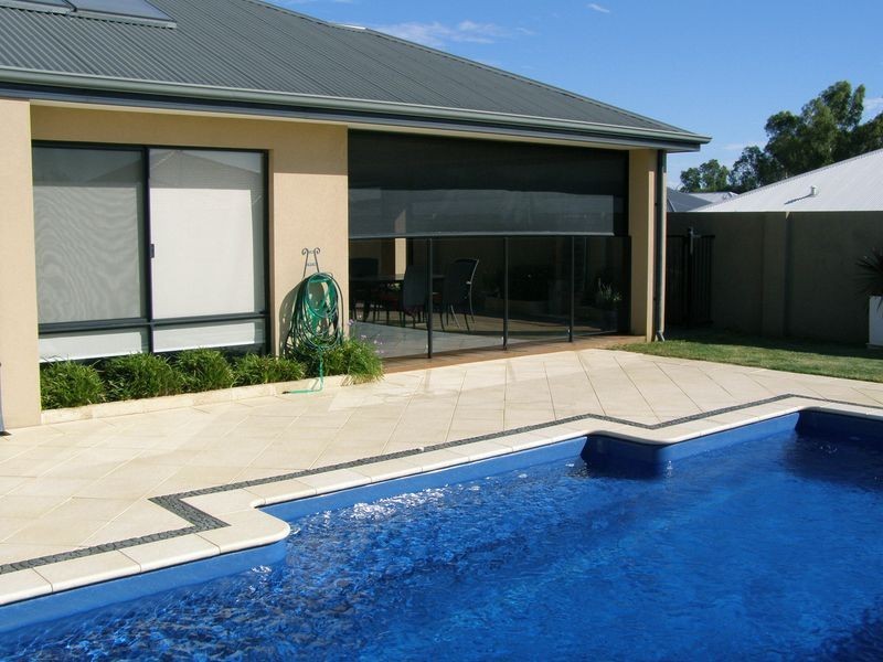 5 Yoondarn Elbow, Wattle Grove WA 6107