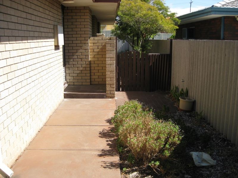 40B Treave Street, Cloverdale WA 6105