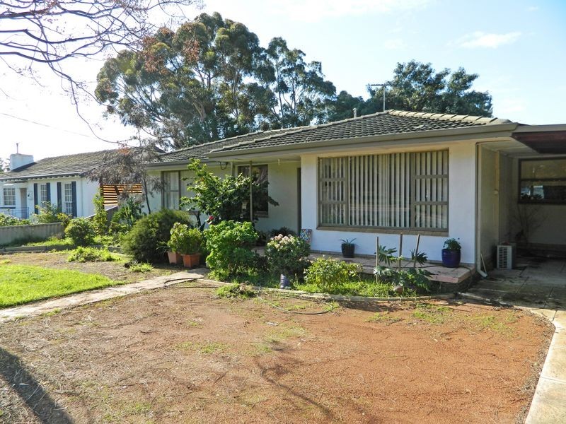 465 & 467 Abernethy Road, Cloverdale WA 6105
