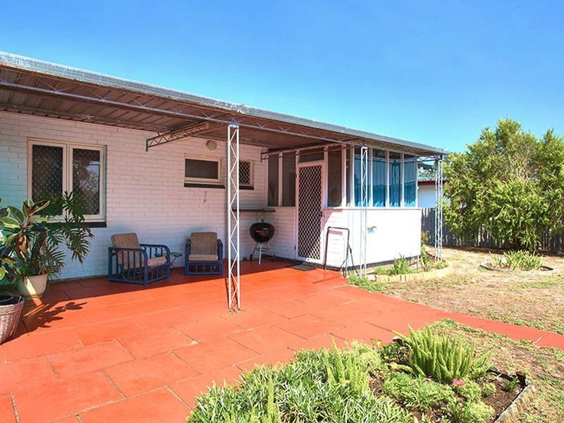 465 & 467 Abernethy Road, Cloverdale WA 6105