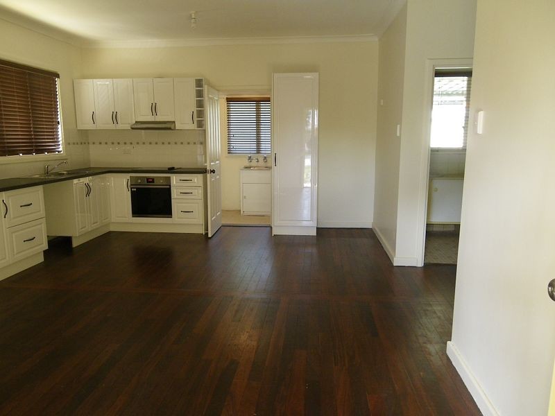 38 Kennerly Street, Cloverdale WA 6105