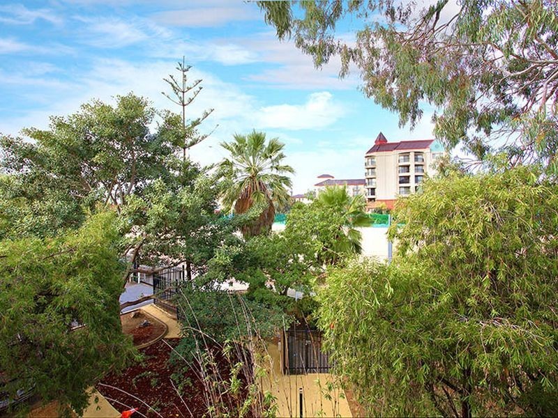 205/54 Nannine Place, Rivervale WA 6103