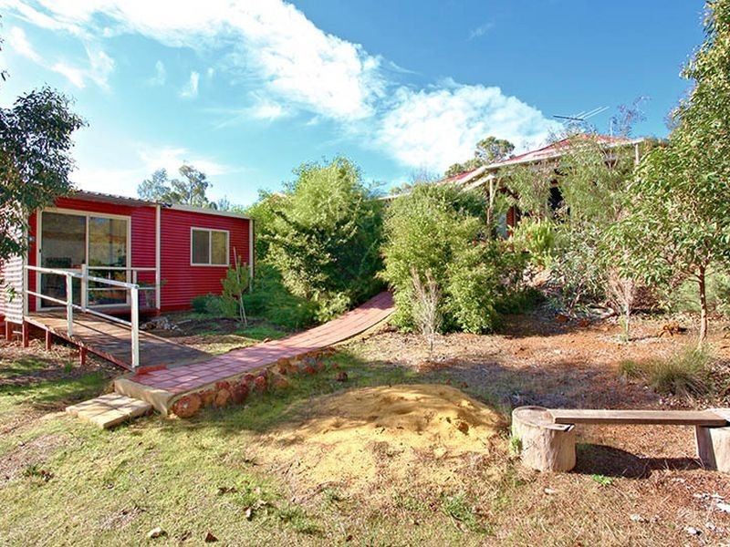 15 Waterwheel Road, Bedfordale WA 6112