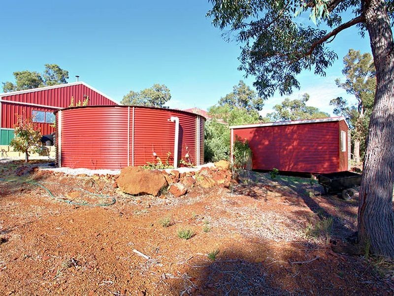 15 Waterwheel Road, Bedfordale WA 6112