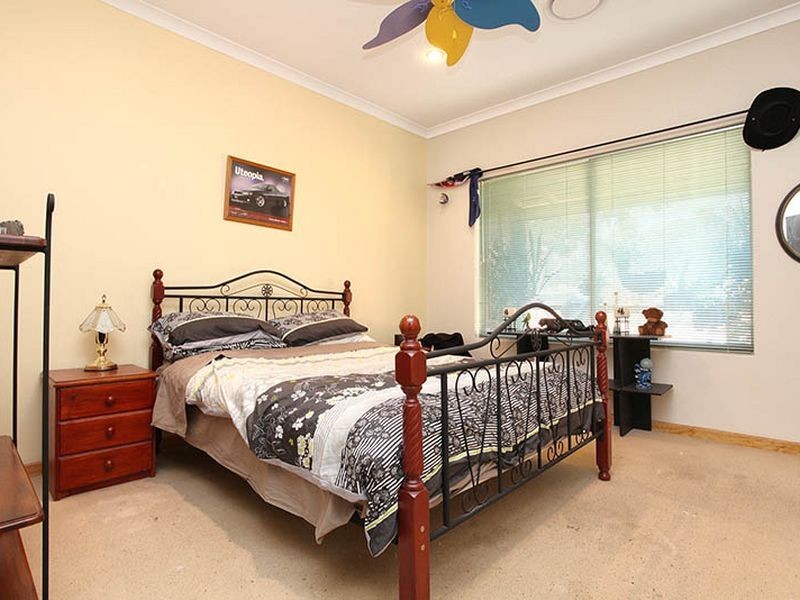 15 Waterwheel Road, Bedfordale WA 6112