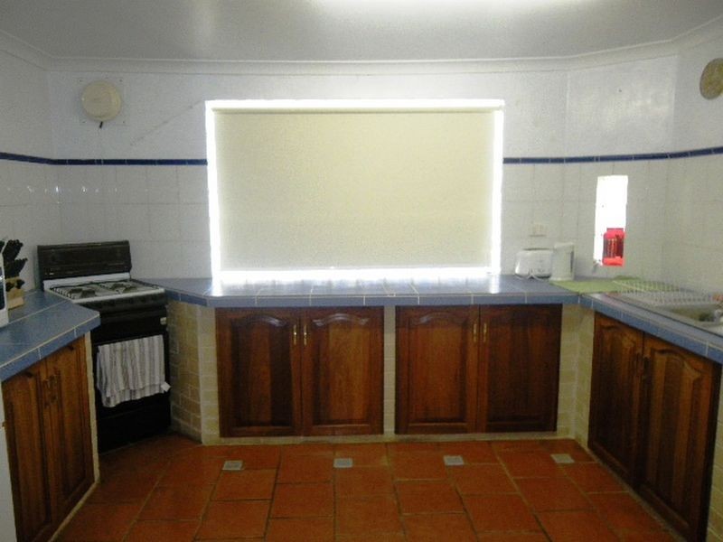 10 Salisbury Road, Rivervale WA 6103