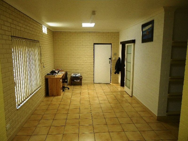 10 Salisbury Road, Rivervale WA 6103