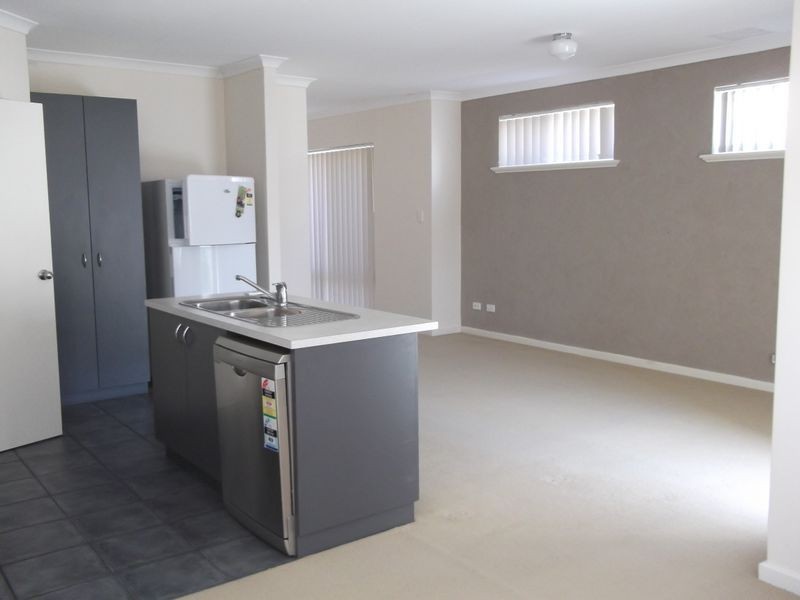 4/39 Merian Close, Bentley WA 6102