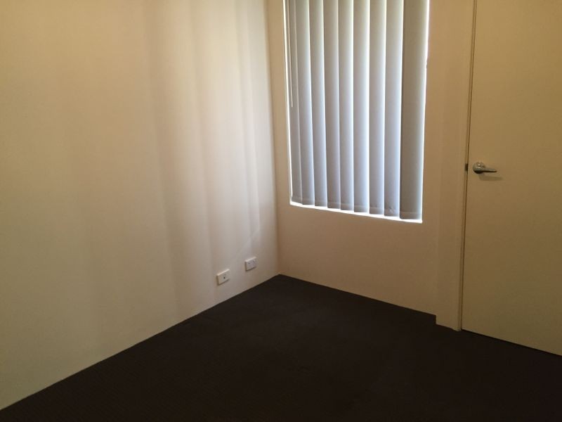 1/374 Sydenham Street, Cloverdale WA 6105