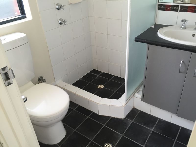 1/374 Sydenham Street, Cloverdale WA 6105