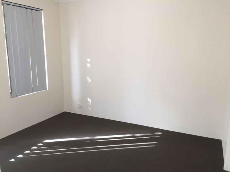 1/374 Sydenham Street, Cloverdale WA 6105