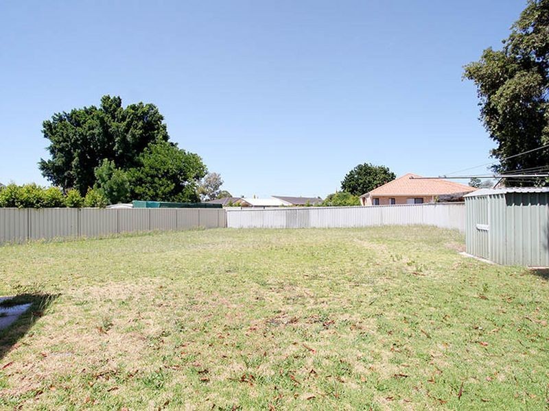 47 A & B Alderly Square, Wilson WA 6107