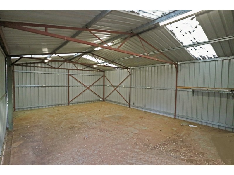 31 Collins road, Kalamunda WA 6076