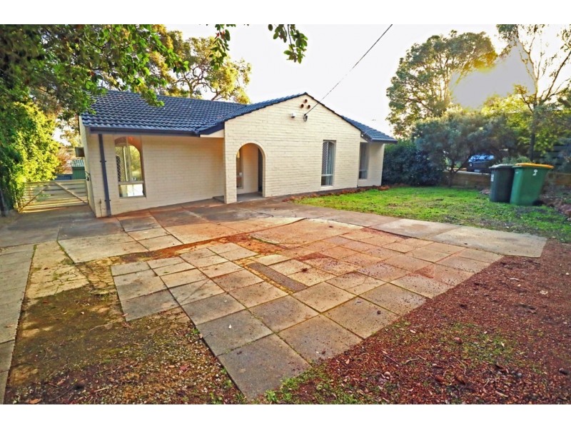 31 Collins road, Kalamunda WA 6076