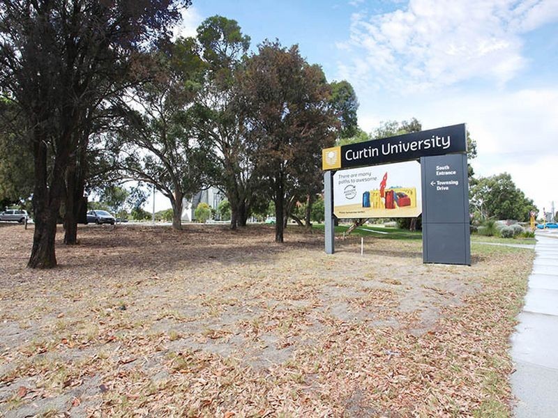 5 Grant place, Bentley WA 6102