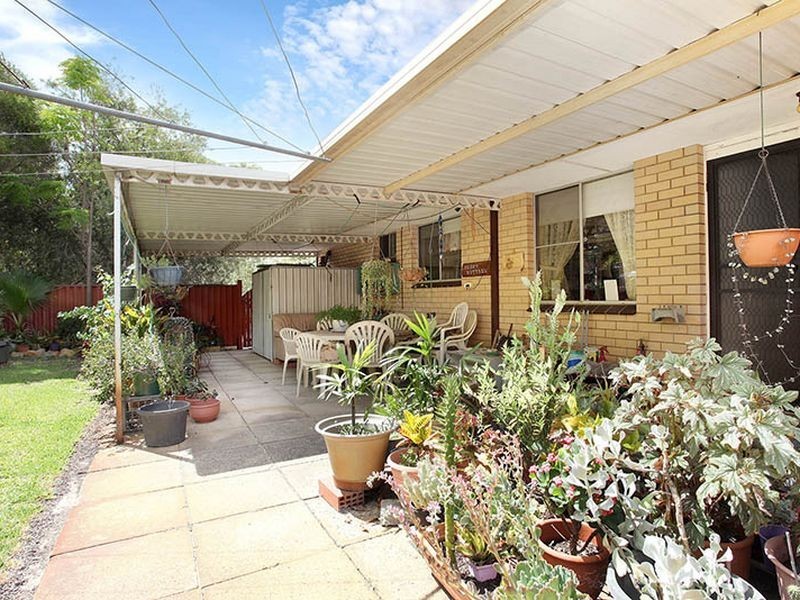 28 & 30 Treave Street, Cloverdale WA 6105