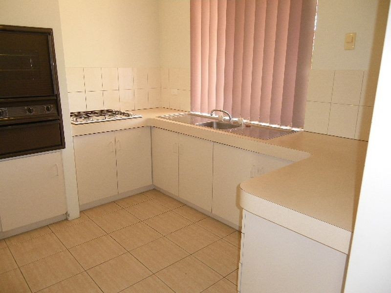 8/21 Kimberley Street, Belmont WA 6104