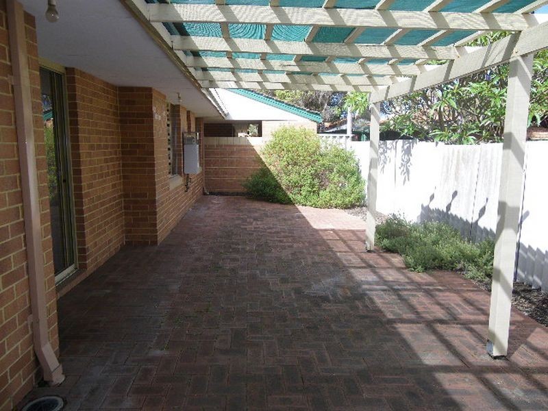 8/21 Kimberley Street, Belmont WA 6104