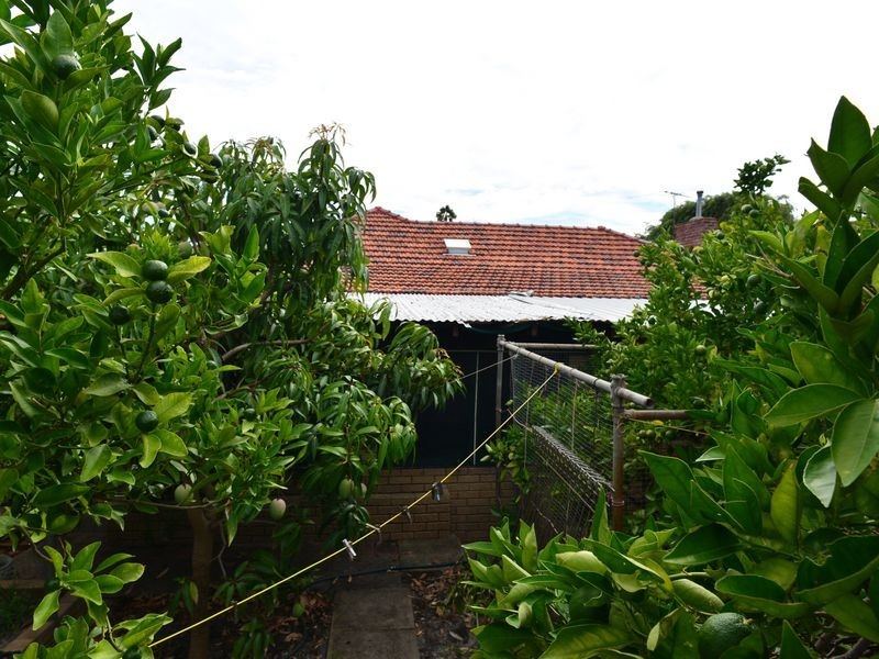 278 Knutsford Avenue, Kewdale WA 6105