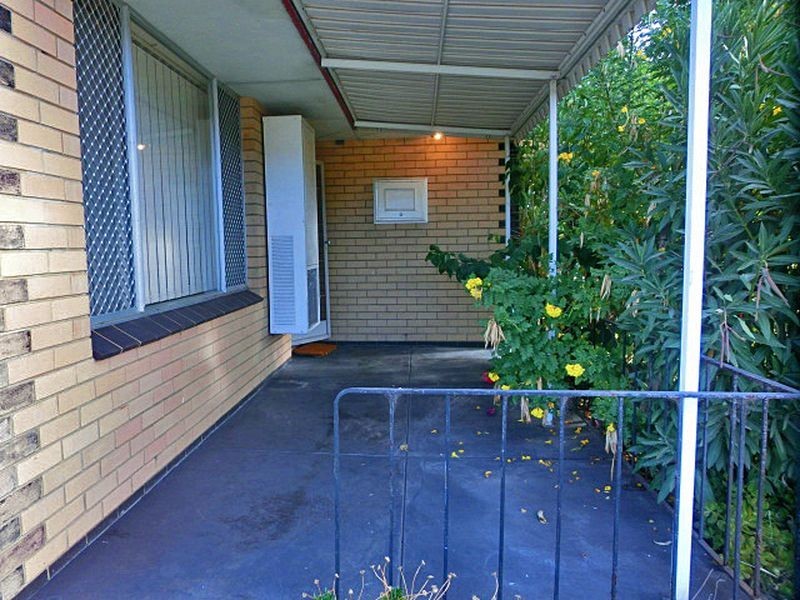 224 Fisher Street, Cloverdale WA 6105