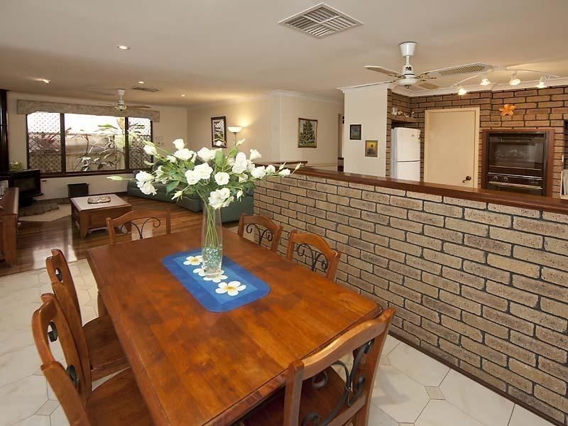 31 Bottega place, Lesmurdie WA 6076