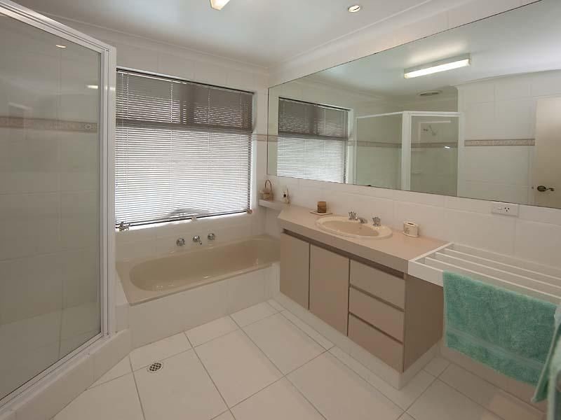 31 Bottega place, Lesmurdie WA 6076