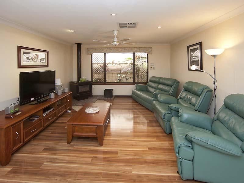 31 Bottega place, Lesmurdie WA 6076