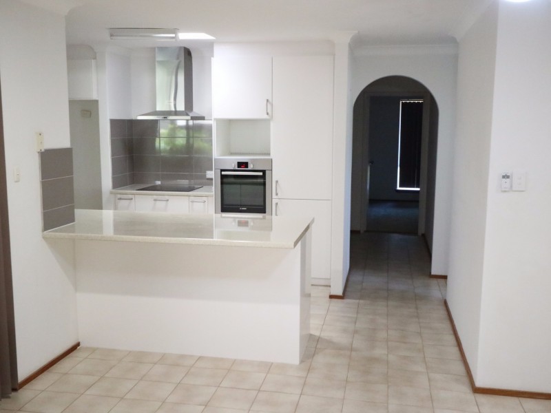 295 Knutsford Avenue, Kewdale WA 6105