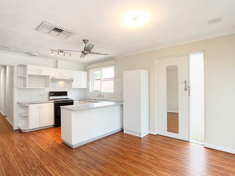 421 Belmont Avenue, Cloverdale WA 6105