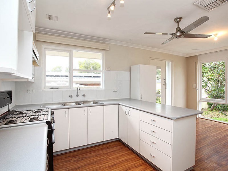 421 Belmont Avenue, Cloverdale WA 6105