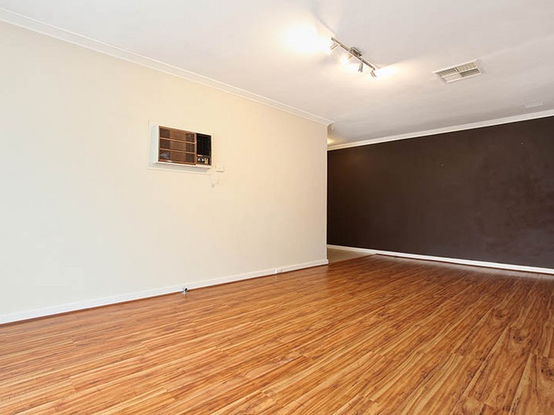 421 Belmont Avenue, Cloverdale WA 6105