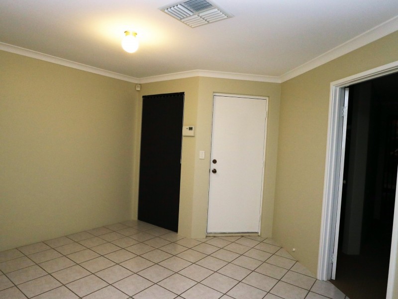 2/15 Drummond Street, Redcliffe WA 6104
