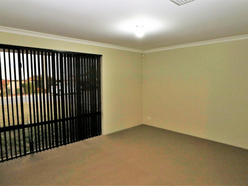 2/15 Drummond Street, Redcliffe WA 6104