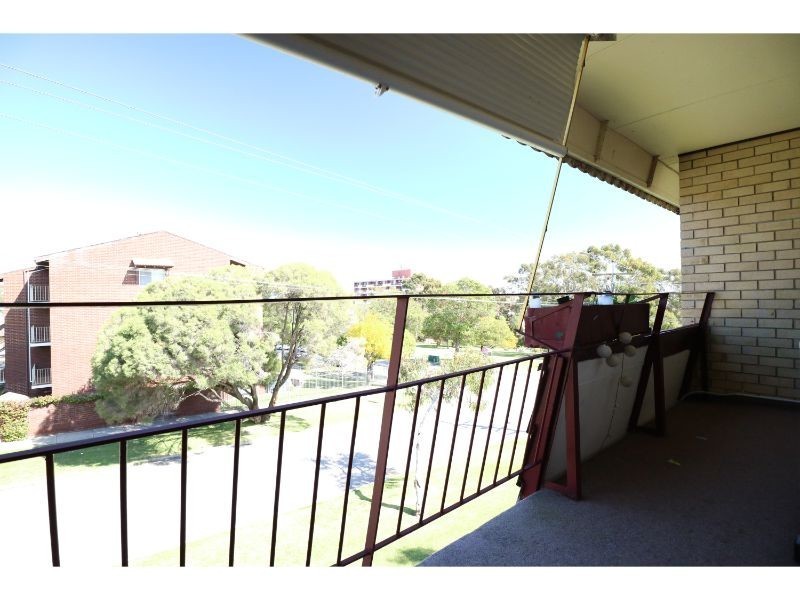 24/58 King George Street, Victoria Park WA 6100