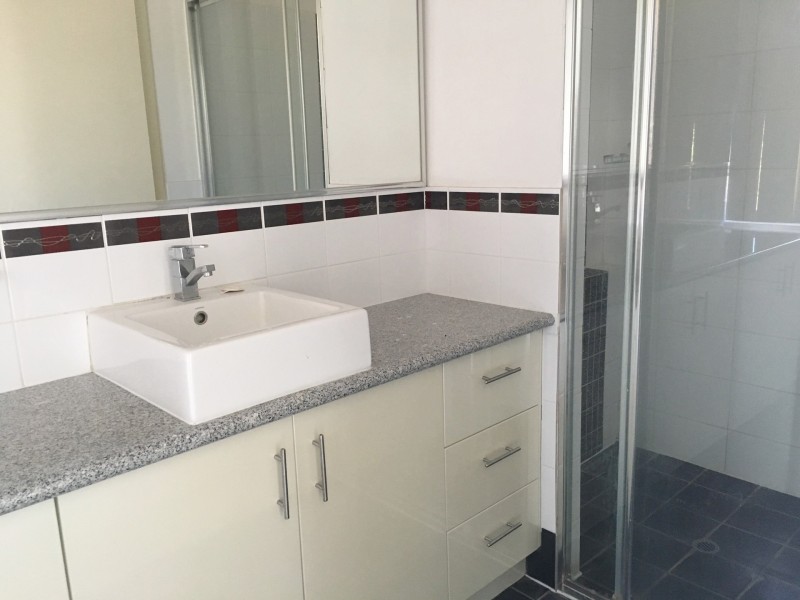 2/145 Shepperton Road, Victoria Park WA 6100