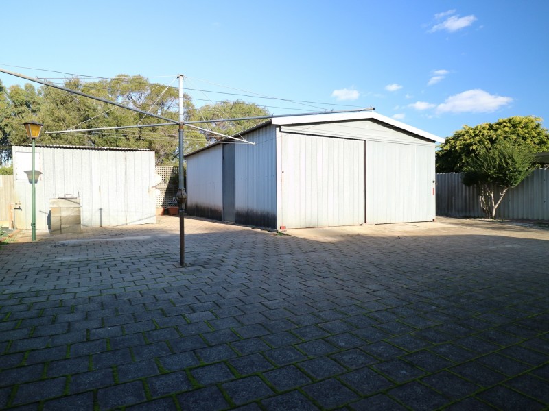 10 Elmsfield Street, Belmont WA 6104