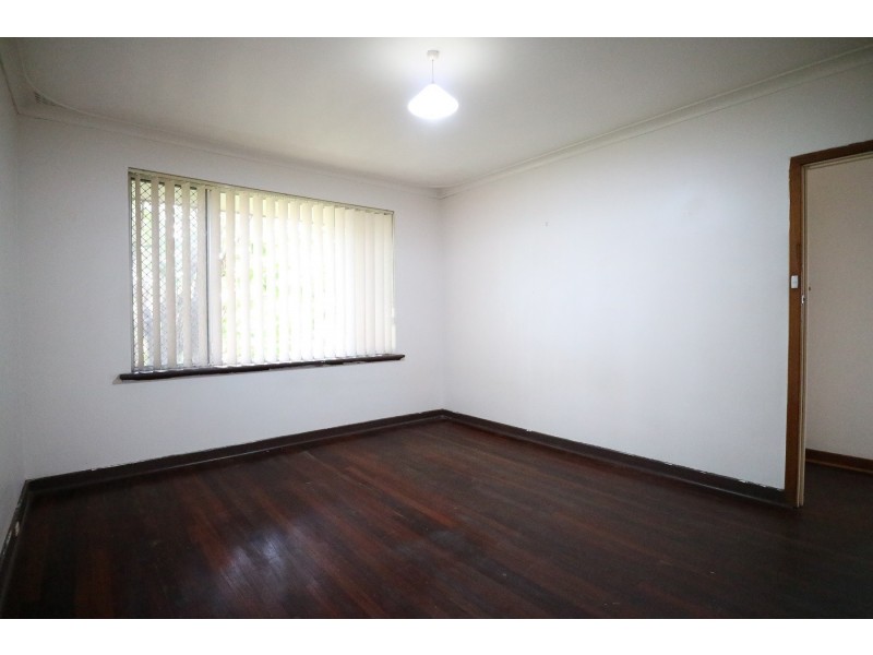 224 Fisher Street, Cloverdale WA 6105